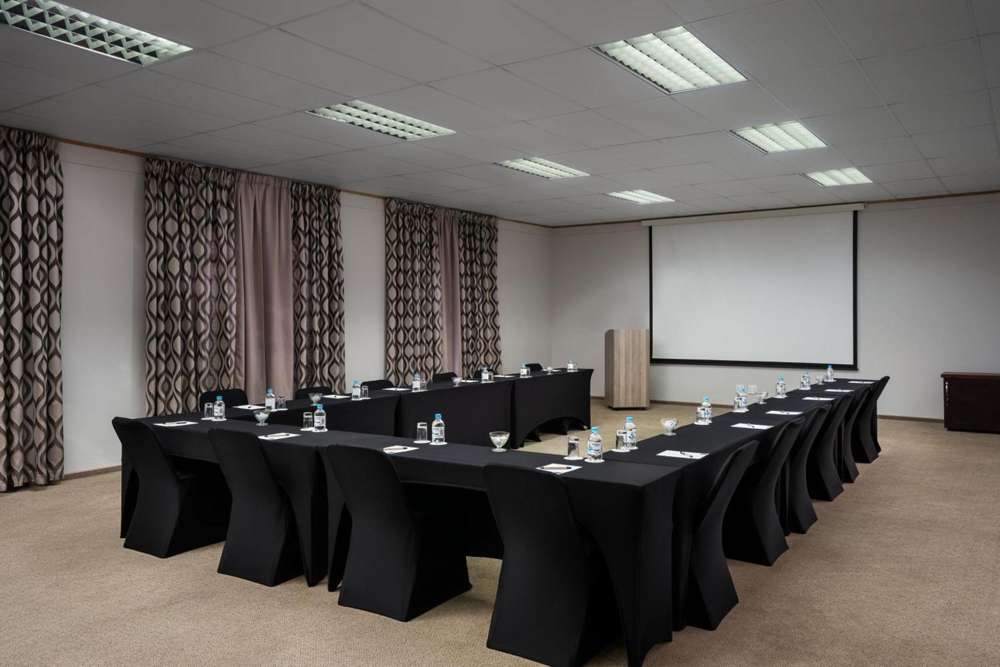 Protea Hotel By Marriott Walvis Bay Indongo Eksteriør bilde