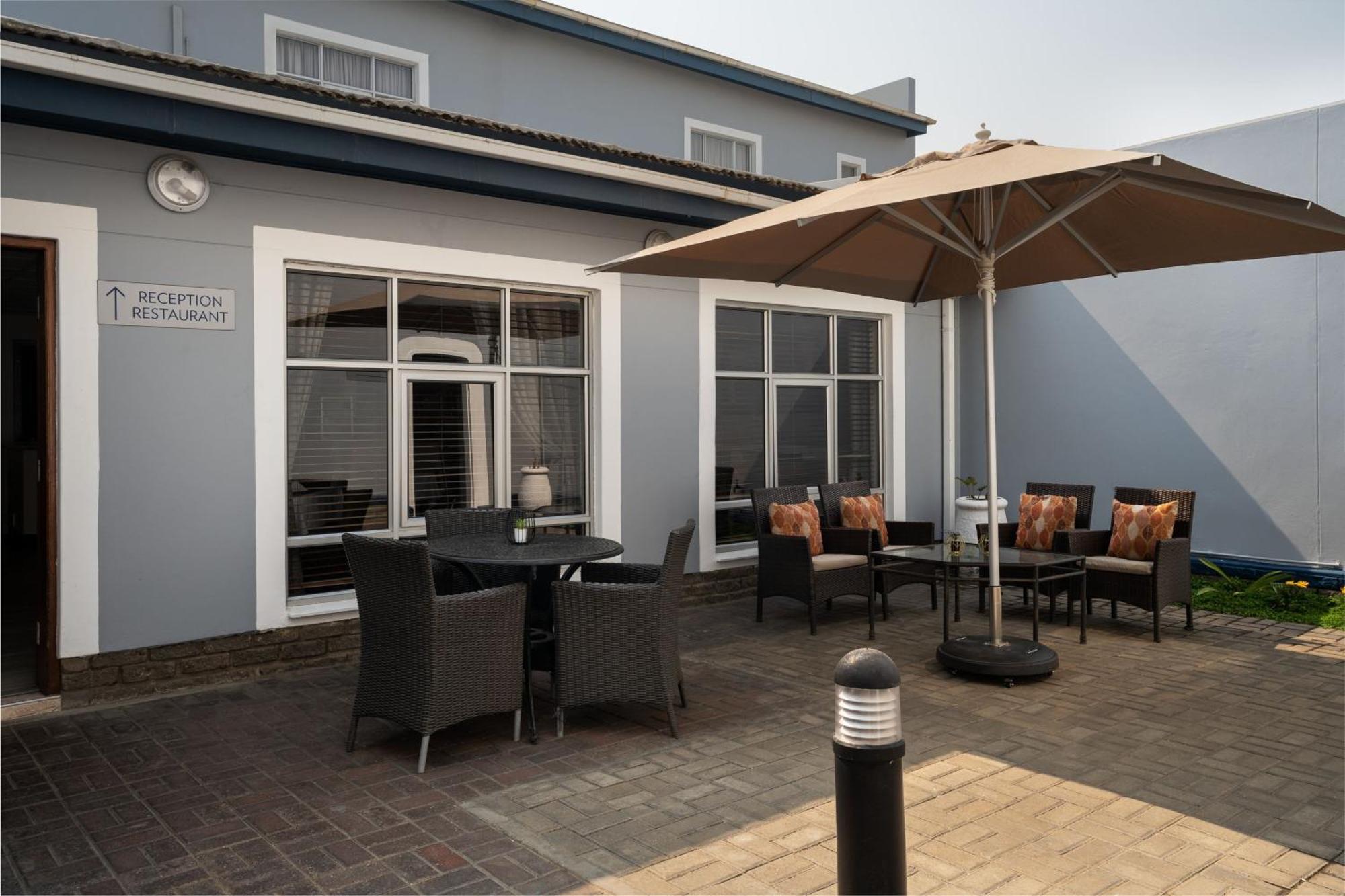 Protea Hotel By Marriott Walvis Bay Indongo Eksteriør bilde